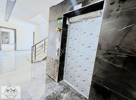 Hilal Gayrimenkulden Sıfır Havuzlu Site Y.giriş