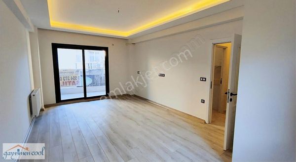 Göztepe Sahile Yakın 3+1 Otoparklı Asansörlü Binada Daireler