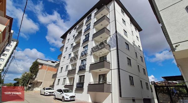 Tuzla Mimarsinan Mah. Merkezi Konum Sıfır 3+1 Satılık Daire