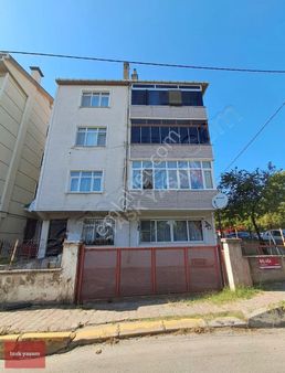 Tuzla İstasyon'da Marmarayın Yanıbaşında Geniş Satılık 4+1 Daire