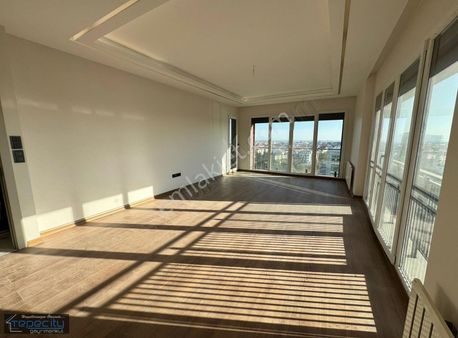 Yenibosna Radara Yakın 3+1 Sıfır Satılık Site İçi Daire