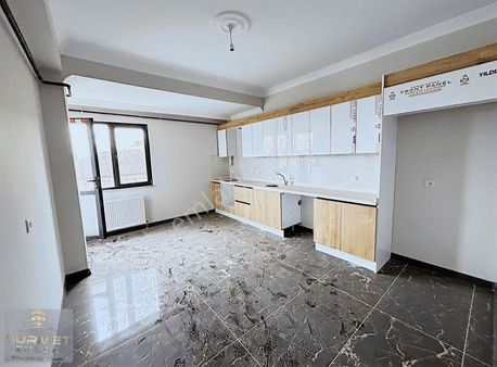 Battal Gazi Cad 5+1 220m² Asansörlü K.otopark Sıfır Dublex Daire