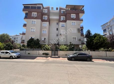 Konyaaltı Hurma'da 4+1 Havuzlu Kapalı Mutfak Kiralık Daire