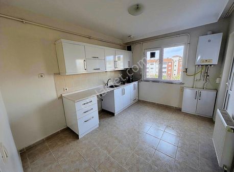 **lüleburgaz Toki Kiralık 3+1 Ebeveyn Banyolu**