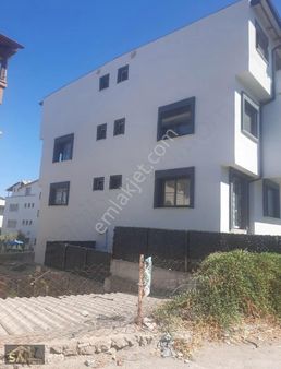 Urla Merkezde Satılık 3 Adet Daire