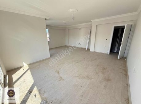 Hüsem Gayrimenkul'den Merkezde 2+1 Fiyatında 3+1 Satılık Daire