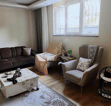 Kemerburgaz Merkezde 2+1 Ebeveyn Banyolu 70 M2 Satılık Daire