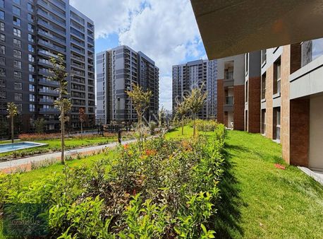 Hansmüller'den Korupark'ta Kiralık 4+1 (bahçe Kat) Sıfır Daire