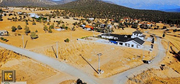 Korkuteli Sımandır Mahallesinde 1579m2 Arsa Yol Su Elektirik Var