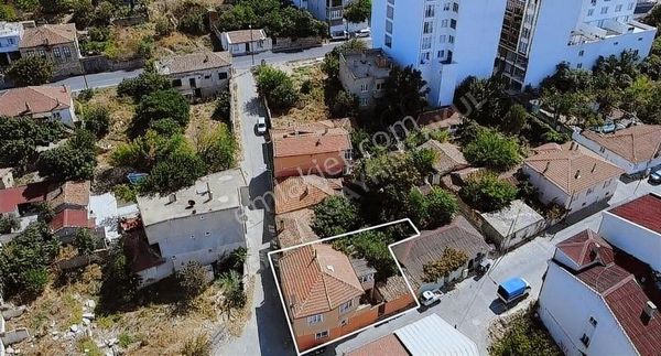 Bağatur Gayrimenkulden Bahçeli 2 Katlı Müstakil Ev