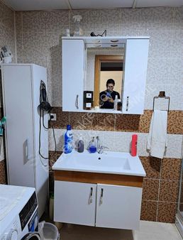 Cumhuriyet Orta Okulunun Arkasında 2+1 Kiracılı