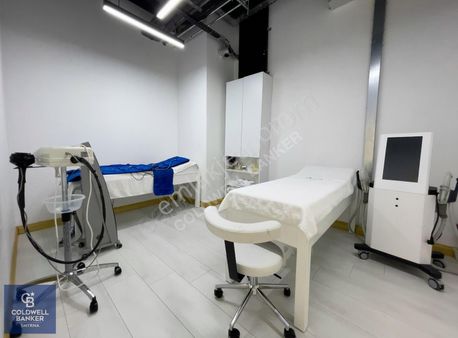 Mistral De 500 M2 Net Tadilatlı Hazır Devren Kiralık Ofis