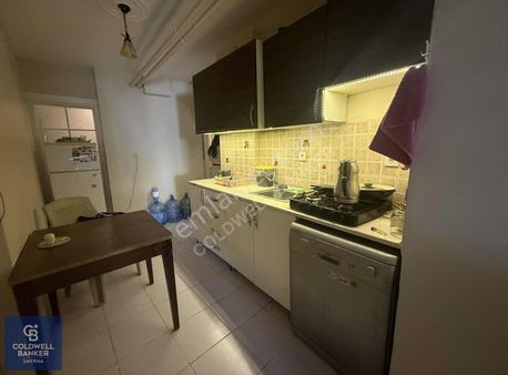 Göztepede Merkezi Konumda Aydınlık 3+1 Eşyalı Daire!