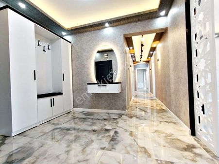 Şenlikköy Bloklarında Asansörlü 3+1 Full Lüks Yapılı Daire