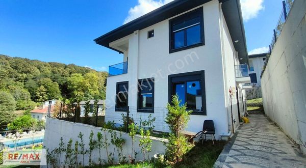 Re/max Anka'dan Doğanın İçinde Yatırım Fırsatı 4+1 Villa