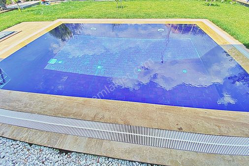 🌀gültaş Emlaktan Avcılarda Satılık 4+1 Yüzme Havuzlu Otoparklı Villa