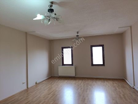 Yenişehir Mahallesi Toki De Satılık Arakatta Çift Cepheli 3+1 Daire