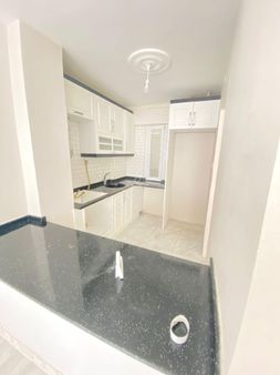 Yıldız Cadde Üzeri 3+1 Doğalgazlı Bakımlı Satılık