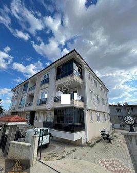 Antalya Elmalı İlçesinde Şehir Merkezinde Amerikan Mutfaklı 2+1 Doğalgazlı Lüks Satılık Yeni Daire