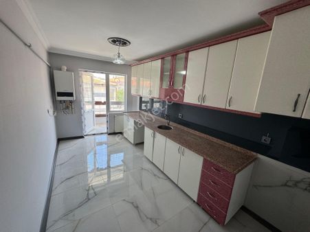 Keçiören Atapark Göbeğe Yakın 3+1 Katta Full Yapılı Daire