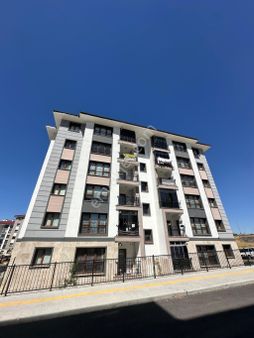 Özcan Atadan Serkent Esnaf Toki De Uygun Fiyatlı Satılık Arakat Sıfır Daire