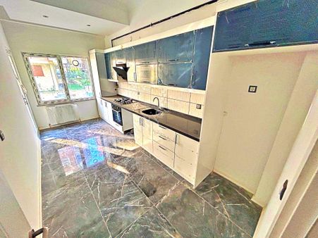 🌀gültaş Emlaktan Kadıköyde Satılık 3+1 Yüzme Havuzlu Saunalı Hamamlı Spor Salonlu Daire