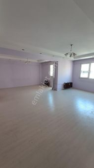 Denizli İstiklal Mahallesinde Geniş Aıller İçin 220m² Arakat Daire