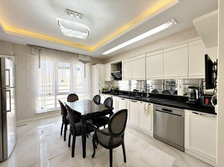 Fıstıklık'ta Bölgenin Gözdesi Ön Cephe Masrafsız Ultra Lüx 3+1