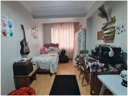 Zeytinburnu Nuripaşada Marmaraya Yakın 2+1 15yıllık Satılık Daire Osmanlı Emlak