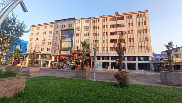 Kocaeli Derince Deniz Mah. 3+1 Satılık Arakat Daire