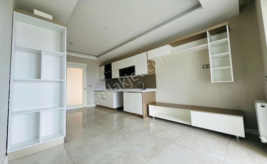 Keçiören Ovacık'ta Site İçerisinde Full Yapılı Giyinme Odalı 4+1