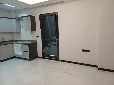 Kuşadası Merkez Bahçe Katı Daire