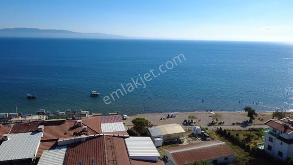 Armutlu Doğa Evlerinde Denize Yürüme Mesafesinde 3+1 Daire