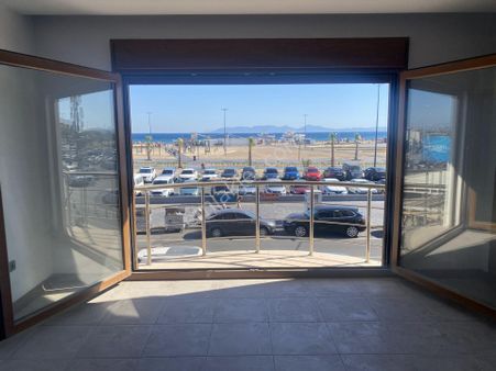 Ayvalık Sarımsaklı Da Satılık Muhtesem Daire.