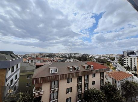 Projeden 3+1 Sıfır Site İçinde Deniz Manzaralı Otoparklı