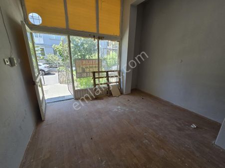 !!! Yatırımlık !!!! Karabağlar Fahrettin Altay Mahallesinde Satılık Dükkan