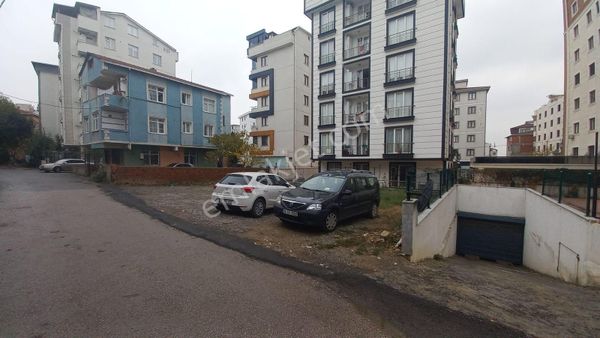 Güllübağlar Satılık 193 M2 439 M2 İnşaat Alanı Ticari Konut Arsa