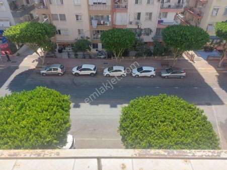 Ziya Gökalp Caddesi Üzerinde; 3+1 Asansörlü - Ara Kat Kiralık Daire.