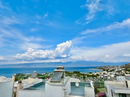 Gümüş'den Pelitköyde Deniz Manzaralı Site İçinde 3+1 Müstakil Ev