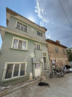 İnal Emlaktan Isparta Keçiborlu Aşağı Mahallede Satılık Komple Bina