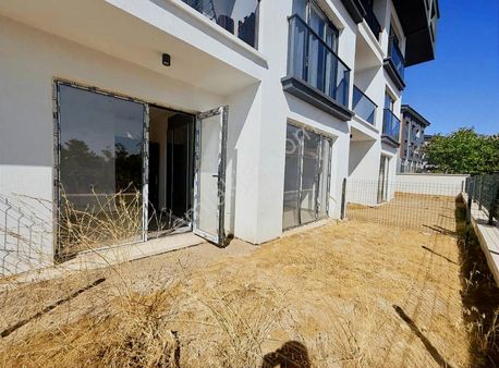 Pogadan Taşpınarda Keyifli Bahçe Katı