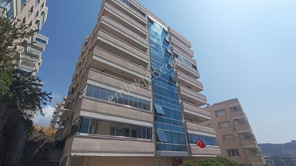 Körfez Mahallesi Site İçerisinde Satılık 3+1 Lüks Daire