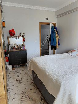 Şehitler Mah Üst Geçite Yakın Geniş Kiracılı Satılık Daire