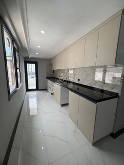 Başakşehir Altınşehir’de 5 + 2 Ultra Lüks Sıfır Dubleks 190m2