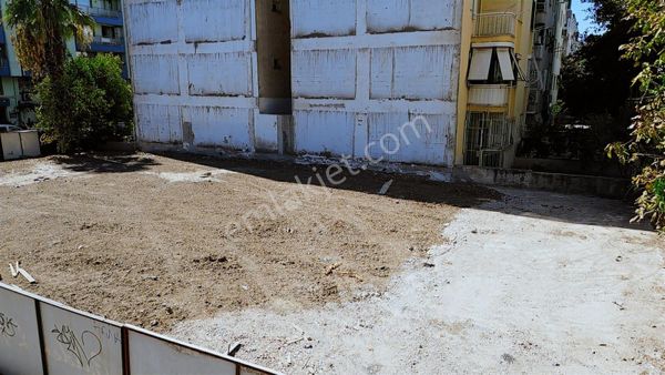 Bostanlı'da Yatırımlık 3+1 Proje Satılık