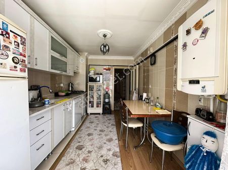 Sancaktepe Göbekte Cadde Üzeri Teras Balkonlu Geniş 3+1 Daire