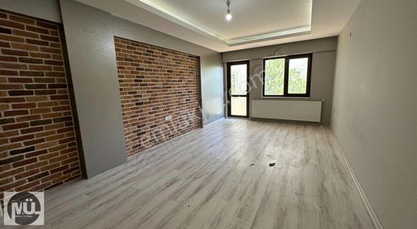 Konuralp Prusias Sitesinde Bahçeli Bakımlı Kiralık 2+1 Daire