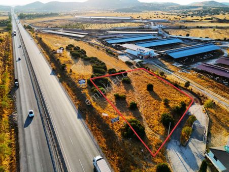 Kula Körez'de Satılık İzmir-ankara Karayoluna Sıfır 2500m2 Tarla