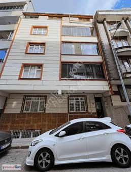 Sultangazi 'de 4+2 Çatı Dubleksi Satılık Daire