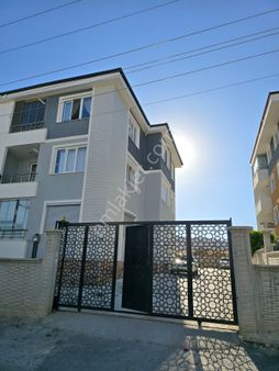 Fiyat Düştü Kelebeklere Yakın Satılık 2+1 Arakat Daire